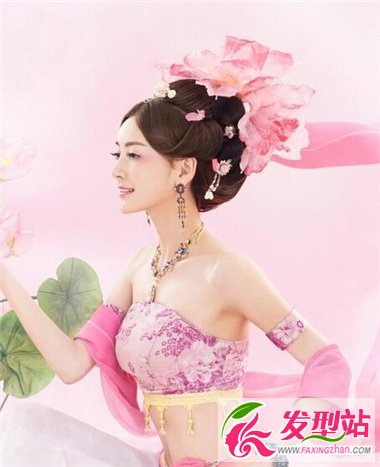絕色女子款款深情 哪一款是你中意的古裝發(fā)型