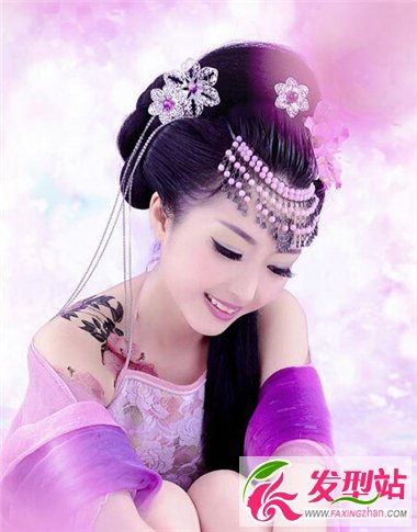 絕色女子款款深情 哪一款是你中意的古裝發(fā)型