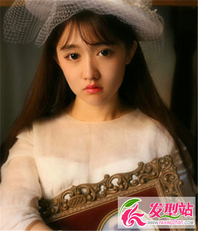 披肩女生直發(fā)發(fā)型