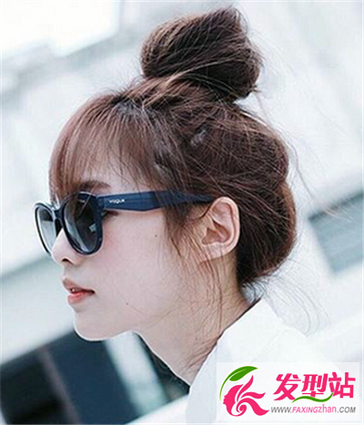 韓式氣質(zhì)團子頭發(fā)型