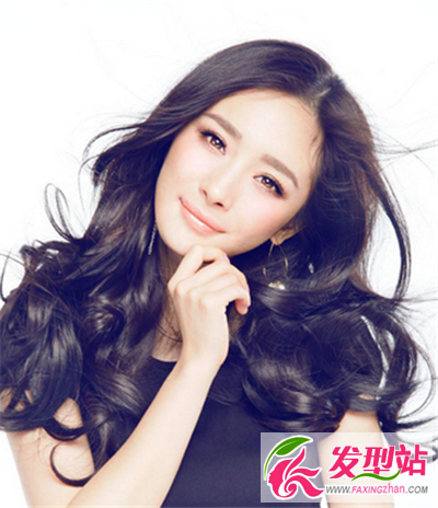 長卷發(fā)發(fā)型