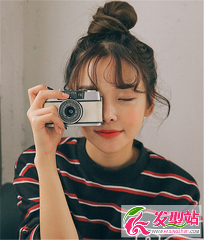 丸子頭發(fā)型