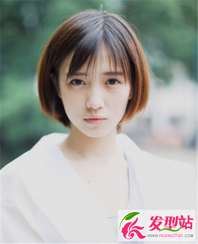 中短發(fā)發(fā)型