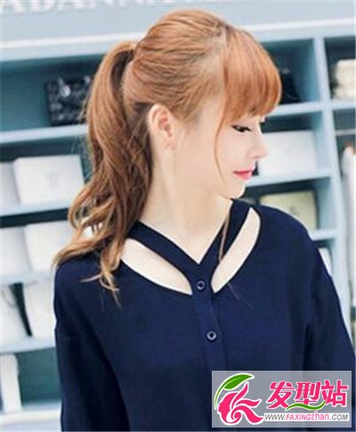 高馬尾辮子發(fā)型