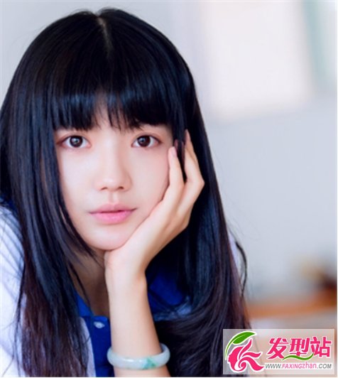 黑色自然美發(fā)