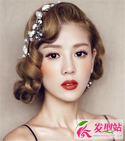 復(fù)古盤發(fā)造型