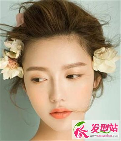 盤發(fā)造型