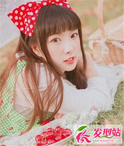 長(zhǎng)直發(fā)