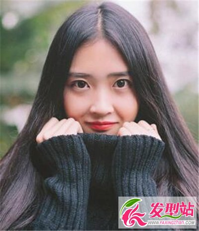 中分直發(fā)發(fā)型
