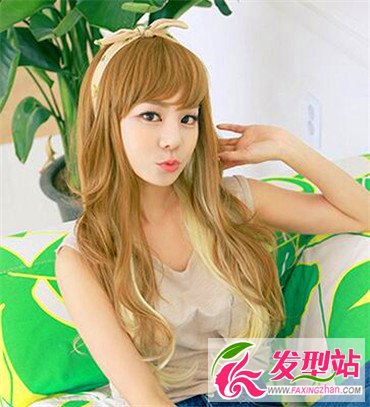 長卷發(fā)發(fā)型