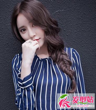 側邊編發(fā)造型