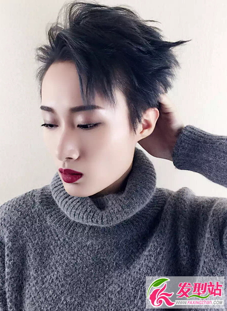 Ṵ̊l(f)