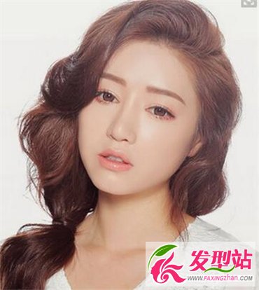 長燙發(fā)發(fā)型