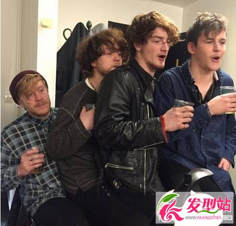ӢViola Beach(du)ͻl(f)x܇ȫT Viola Beach(du)܇ԭ