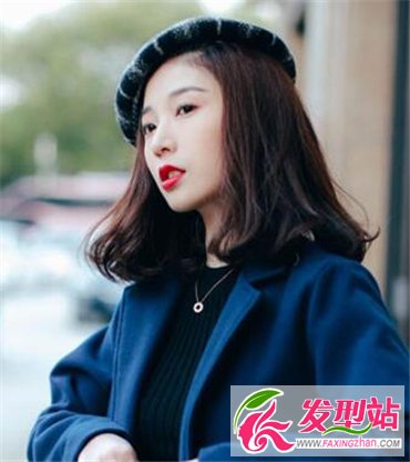 中長(zhǎng)發(fā)梨花頭發(fā)型