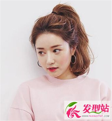 高馬尾辮子發(fā)型
