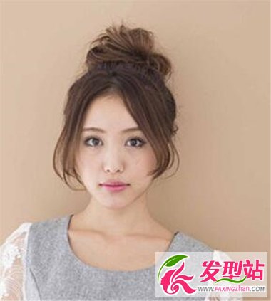 丸子頭發(fā)型