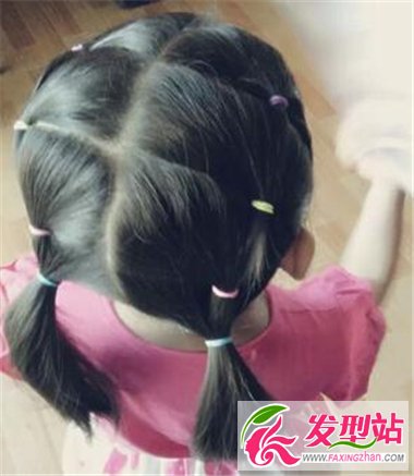 中分辮子扎發(fā)