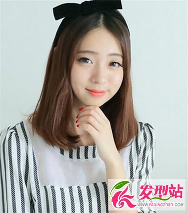披肩中長(zhǎng)發(fā)發(fā)型
