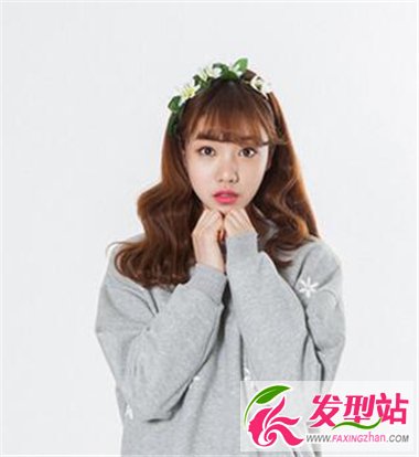 中長燙發(fā)發(fā)型