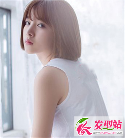 中短發(fā)發(fā)型