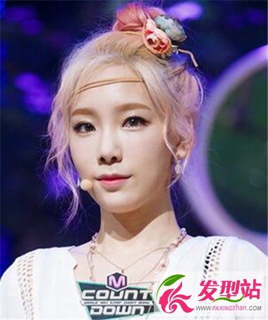 無(wú)劉海韓系盤發(fā)發(fā)型