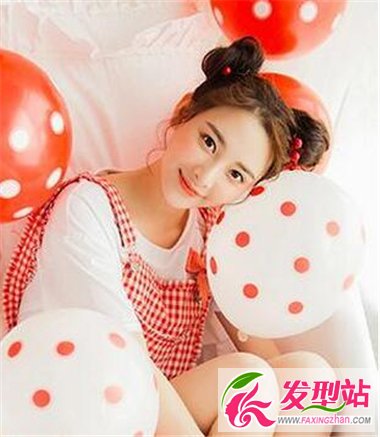 丸子頭發(fā)型