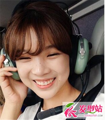 花苞頭發(fā)型