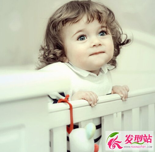 卷發(fā)發(fā)型