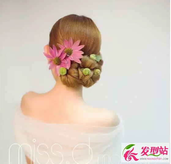 韓式經(jīng)典新娘發(fā)型
