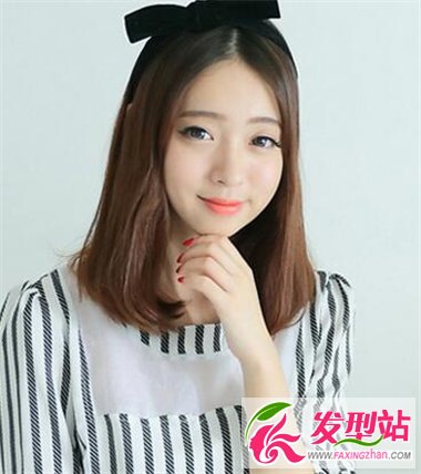 披肩中長發(fā)發(fā)型