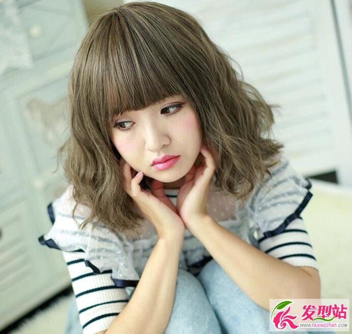 外翹短發(fā)