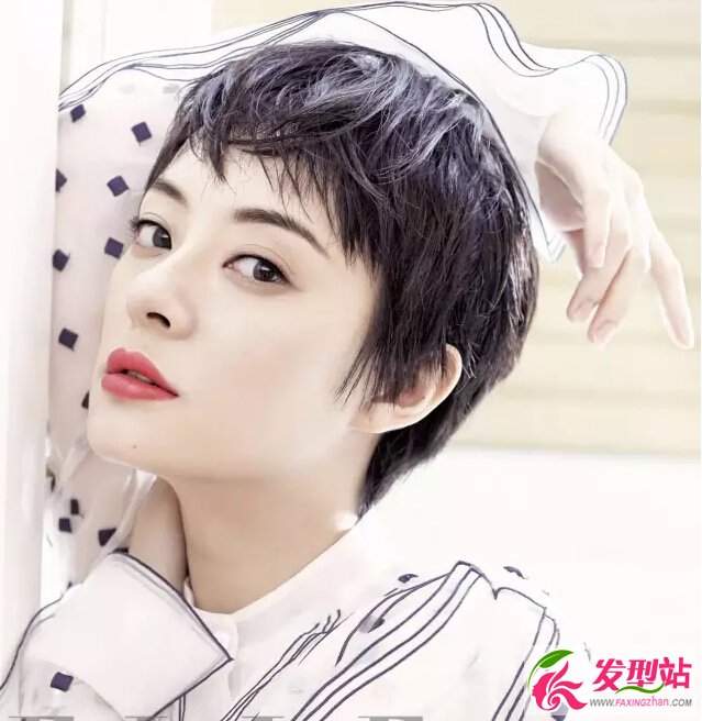 女生精靈短發(fā)