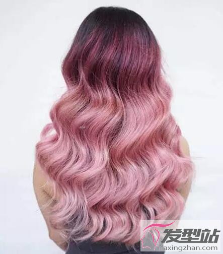 長卷發(fā)最有個性的染發(fā) 炫彩女王的華麗轉身