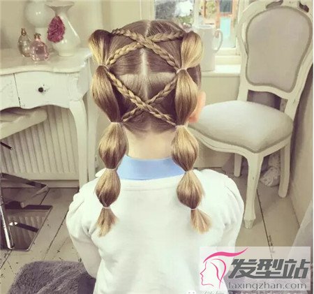 亞麻色最適合的兒童發(fā)型 最養(yǎng)眼的夏日發(fā)型大搜羅