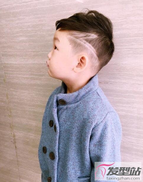 男孩發(fā)型怎么剪最洋氣 小小型男養(yǎng)成記