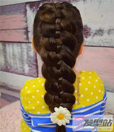創(chuàng)意兒童編發(fā)大盤點(diǎn) 優(yōu)雅時(shí)尚的女童發(fā)型