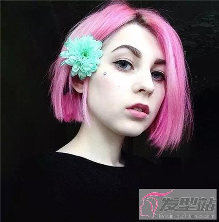 短發(fā)女孩如何染發(fā)最時(shí)尚 魅力短發(fā)的彩色法寶