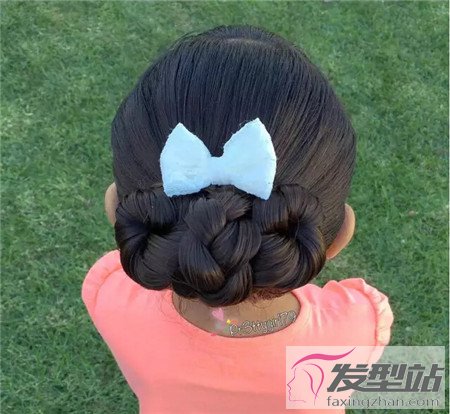 女孩子頭發(fā)怎么扎最好看 讓你大開眼界的女童扎發(fā)