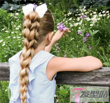女孩子頭發(fā)怎么扎最好看 讓你大開眼界的女童扎發(fā)