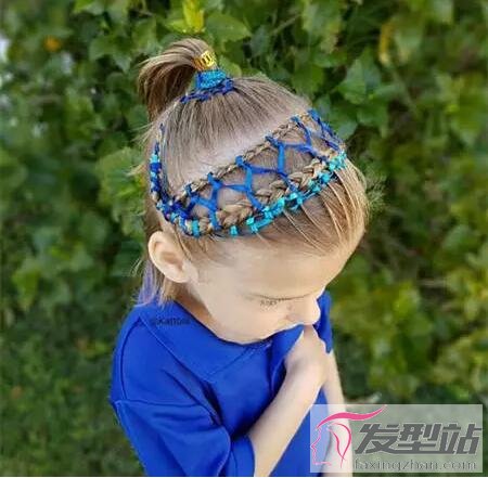 女童長(zhǎng)頭發(fā)怎么編發(fā)好看 古典小美女的可愛發(fā)型