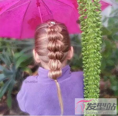 女童長(zhǎng)頭發(fā)怎么編發(fā)好看 古典小美女的可愛發(fā)型