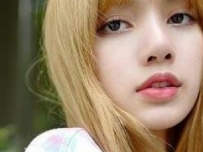 BLACKPINKɆTLisa̰l(f)^ˮW(wng)⣺gű