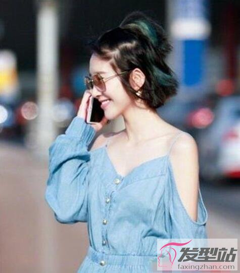 女生挑染扎發(fā)發(fā)型
