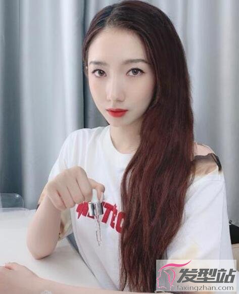 孟美岐卷發(fā)發(fā)型