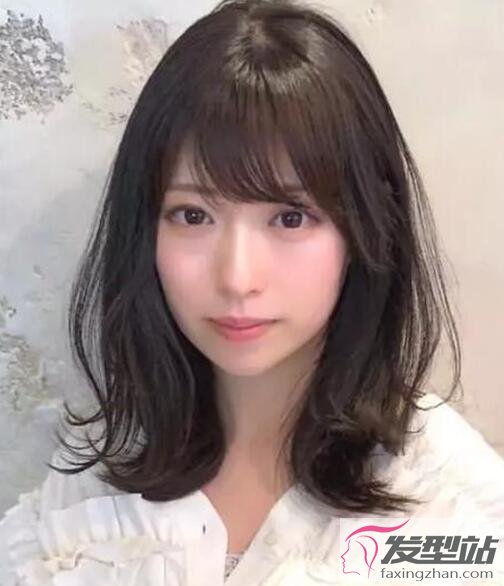 外翻鎖骨發(fā)型