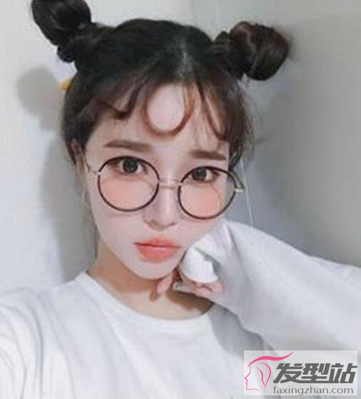 女生卷劉海發(fā)型