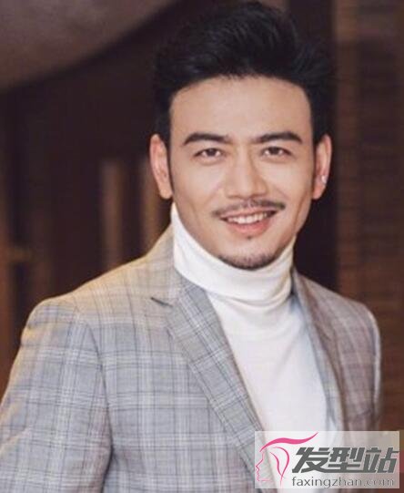 男生劉海上梳發(fā)型