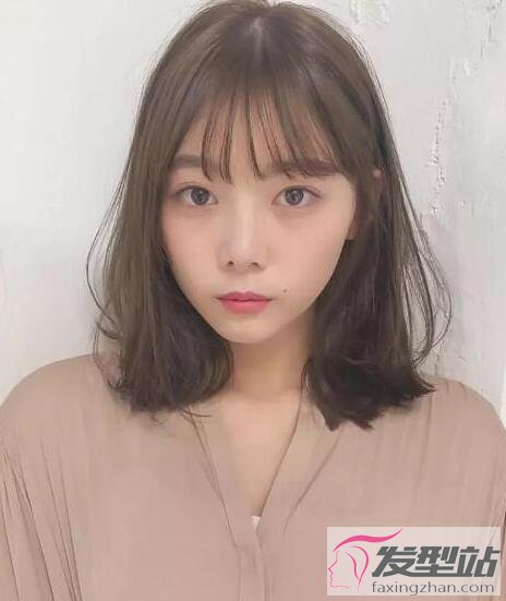 女生齊肩發(fā)發(fā)型