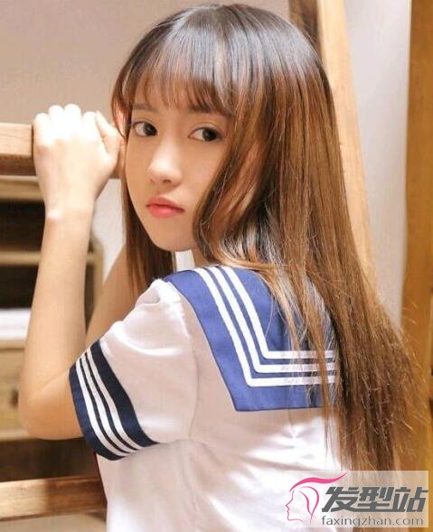 娃娃臉女生時尚發(fā)型